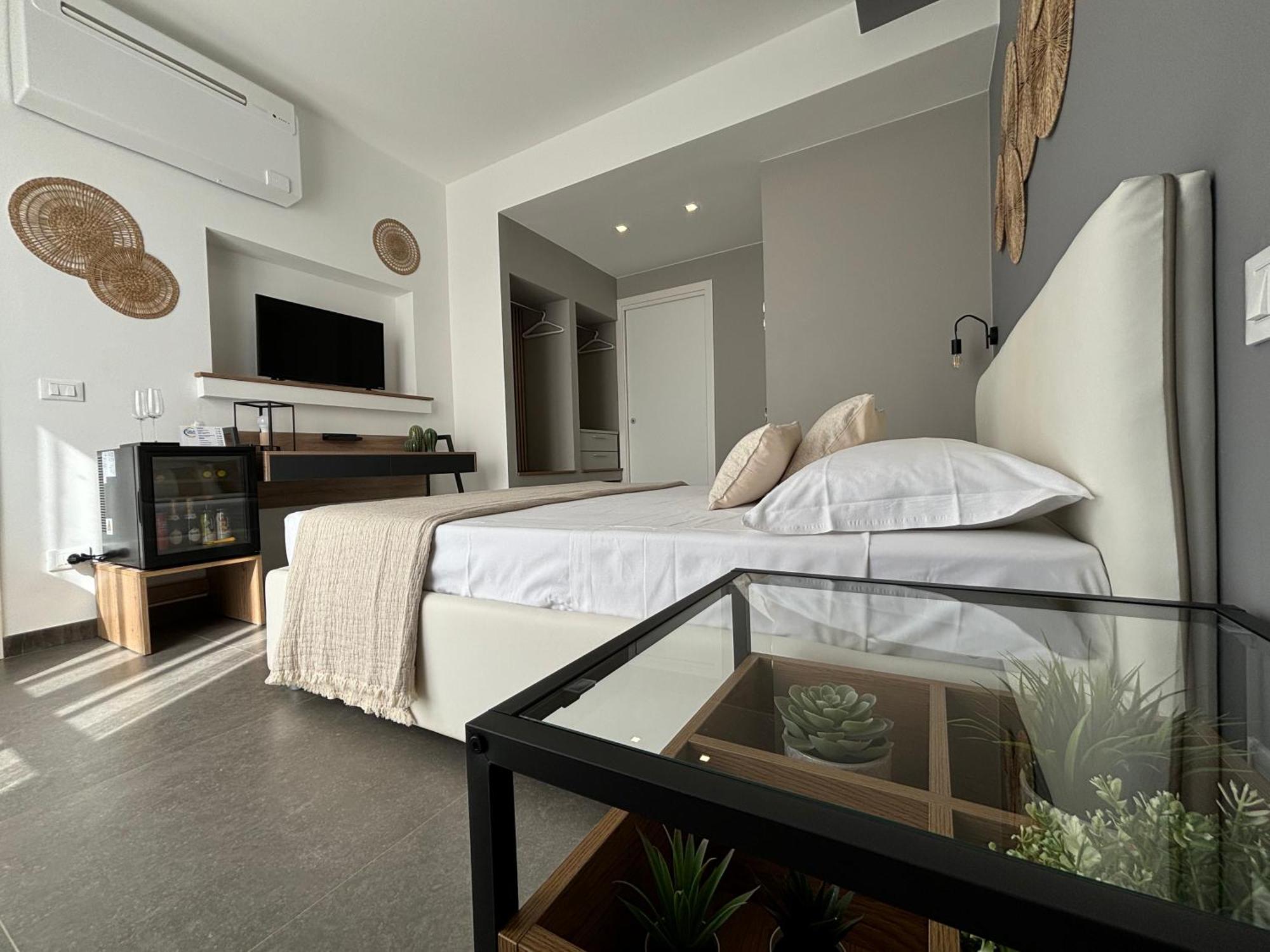 Cala Azzurra Macari Bed And Breakfast And Holidays House Habitación foto